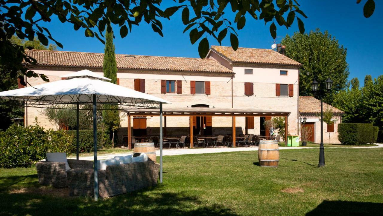 Taverna Dei Guelfi Senigallia Exterior photo